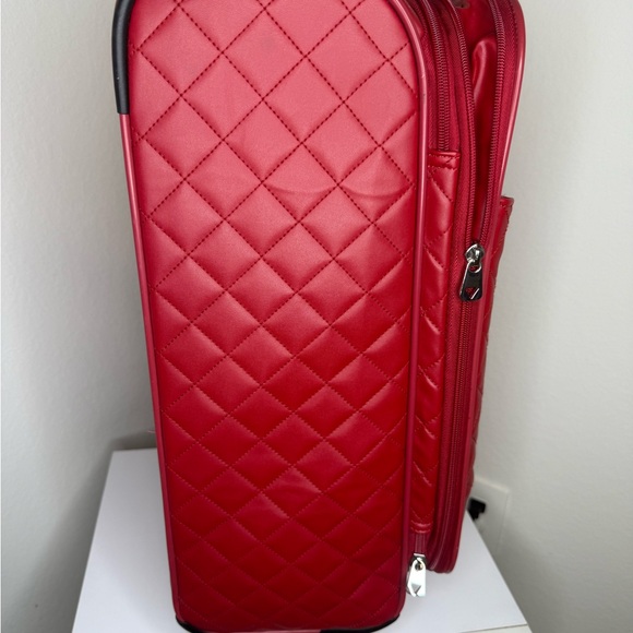 GUESS Red Suitcase/Luggage - Picture 4 of 13